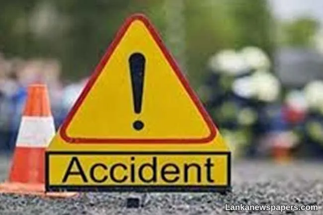 Five including foreign women injured in accident on Southern Expressway