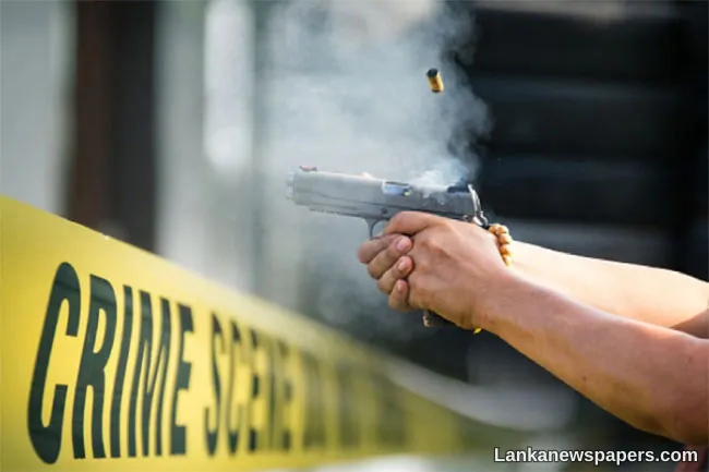 One injured as gunmen open fire at three-wheeler in Kohuwala Junction