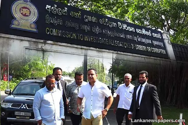 SJB MPs file bribery complaint against Speaker s Private Secretary