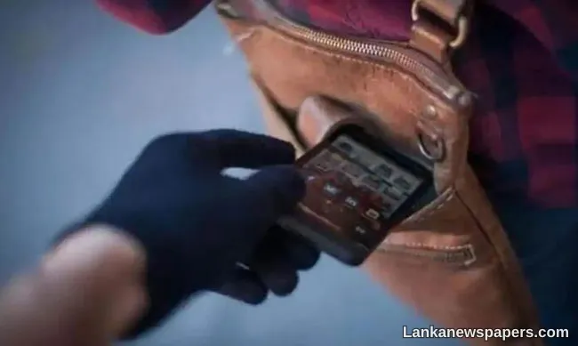 Sri Lanka Police issues guidelines for lost or stolen mobile phone