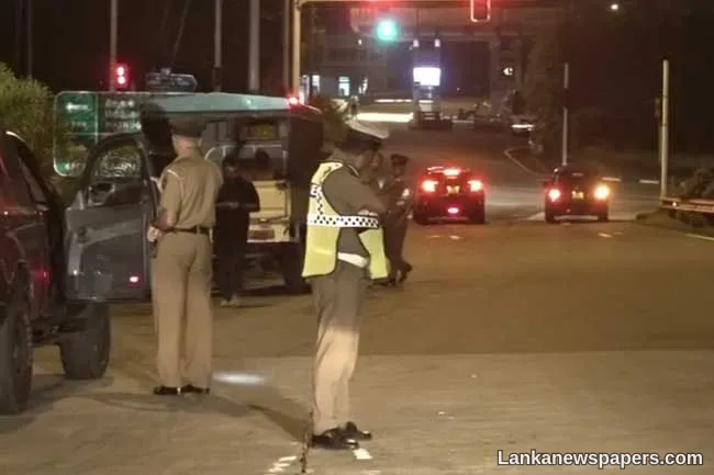 Vehicles entering and exiting expressway at Dodangoda subjected to police inspections