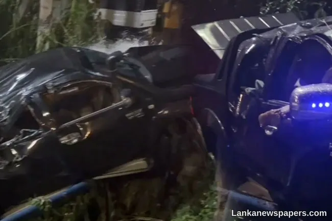 Double cab overturns near Monaragala town; Damages main water pipeline