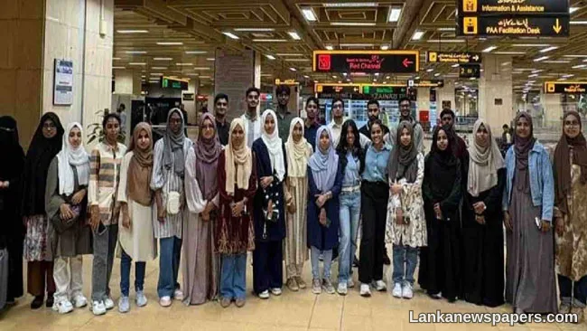 25 Sri Lankan students land in Pakistan for medical studies