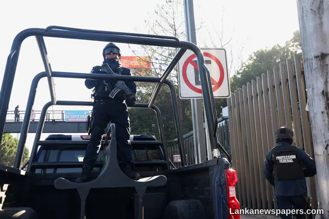Mexico s most-wanted cartel leader was killed after visit from romantic partner