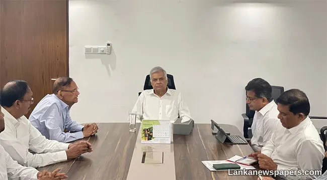 Opposition leaders meet ex-President Ranil to coordinate strategy on national issues