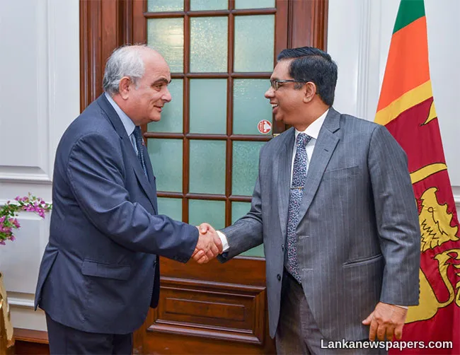 Sri Lanka and Russia discuss cooperation in tourism, trade and technology