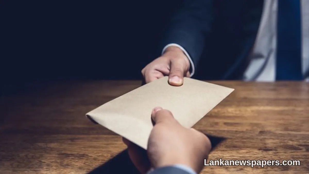 හිටපු අක්මීමන ප්‍රාදේශීය සභා සභාපතිට වසර තුනක දඩුවම් සහිත සිරදඬුවම් නියම වෙයි