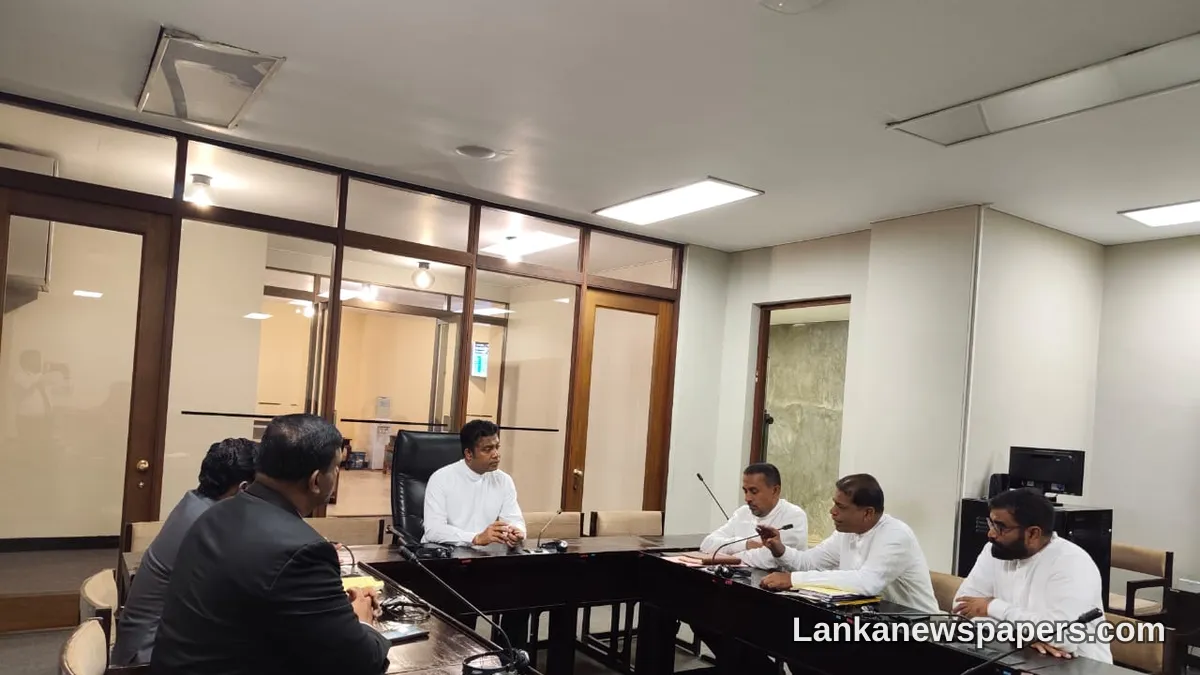 Health Ministry Steps In to Address Muslim Nurses' Uniform Dispute