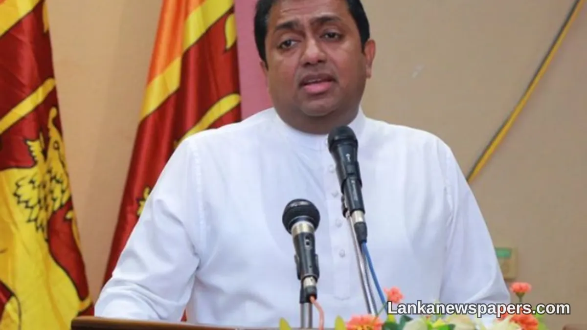 හිටපු ඇමති අකිල විරාජ් කාරියවසම් දූෂණ විමර්ශනය මධ්‍යයේ ඇප මත මුදා හරී