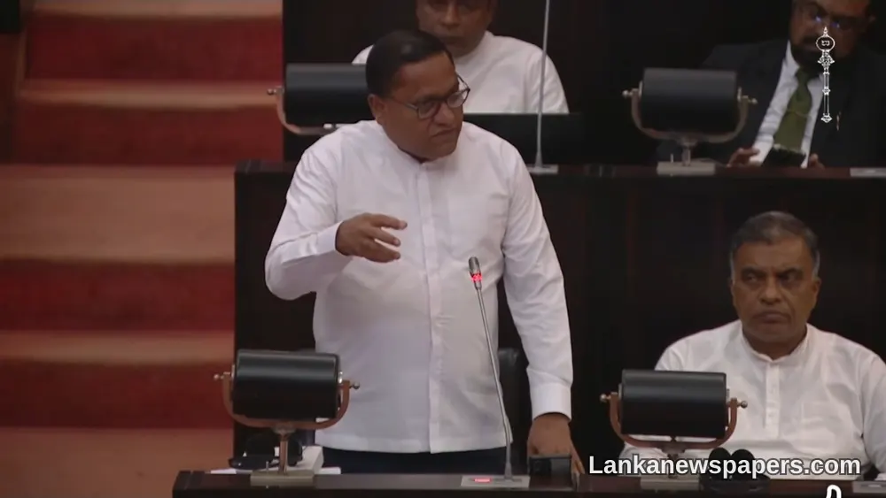 ජපානය ශ්‍රී ලාංකික ට්‍රක් රථ රියදුරන් 1,000 දෙනෙකු බඳවා ගැනීමට සූදානම් — අයදුම්කරුවන් ඉදිරිපත් වන ලෙස විදේශ අමාත්‍යවරයා 촉구කරයි
