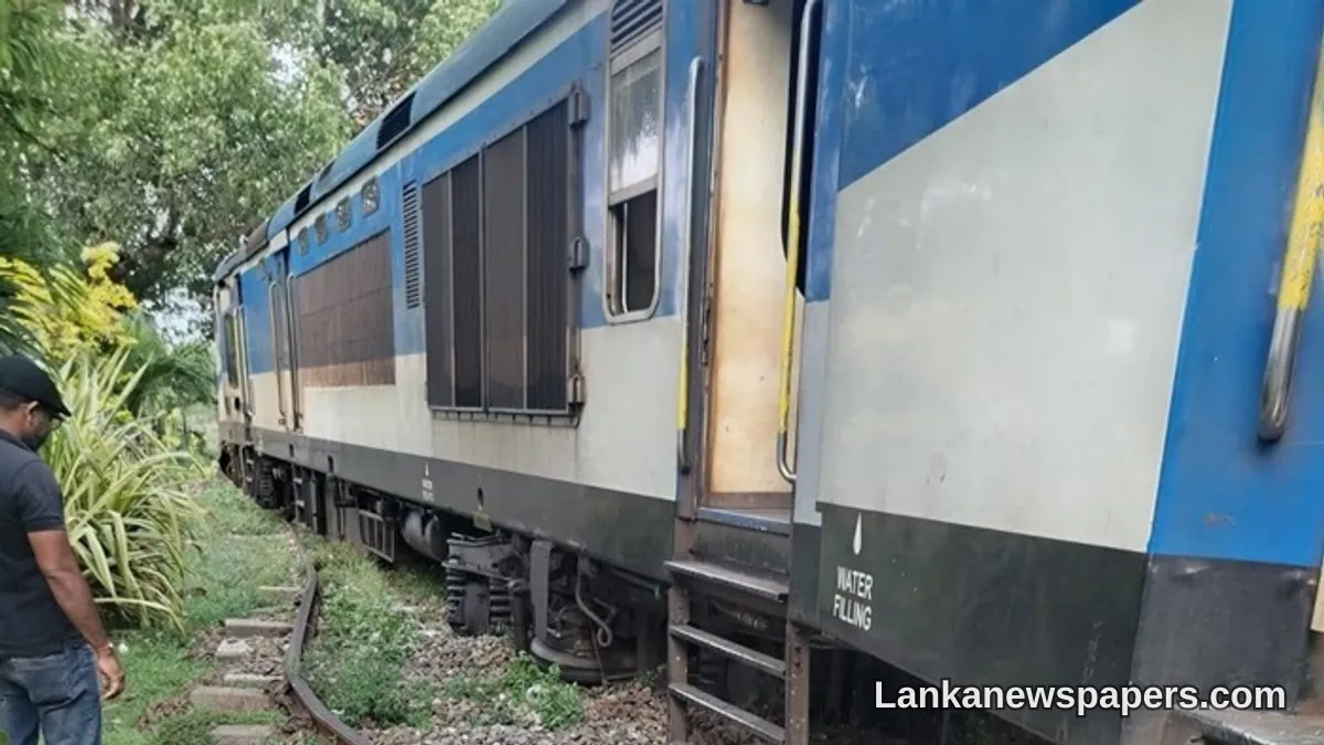 පොල්ගහවෙල සිට මාහෝ අතර දුම්රිය පීලි පැනීමෙන් උතුරු දුම්රිය සේවා අවුල් වෙයි