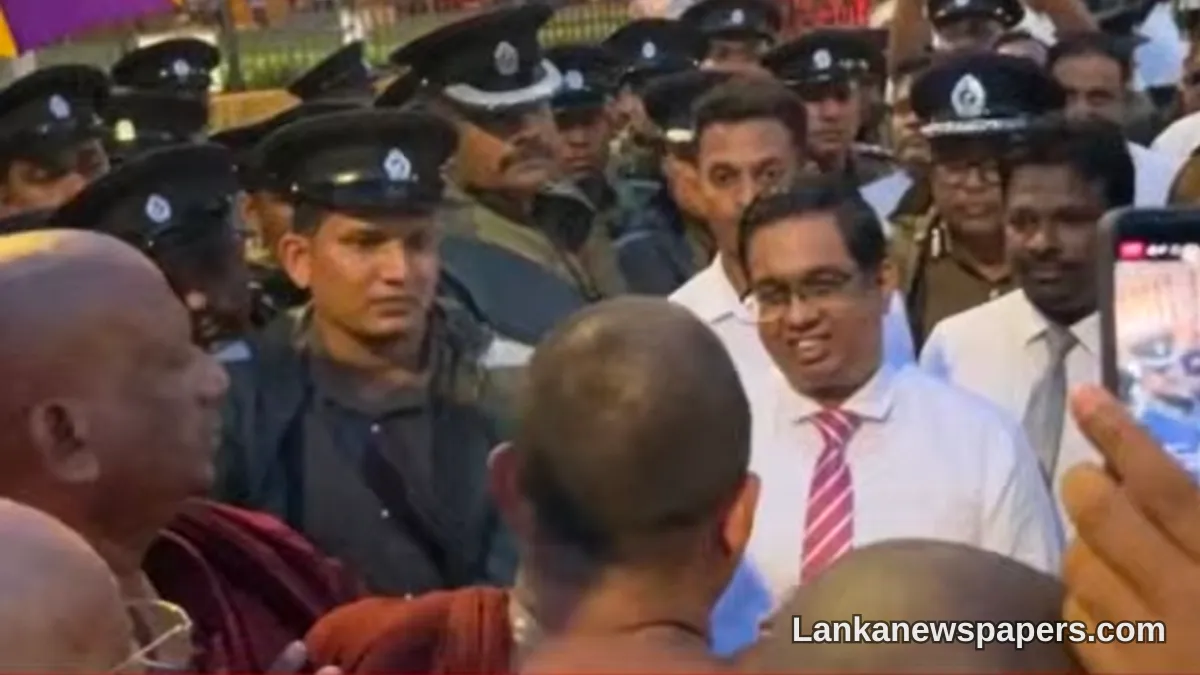 Presidential Secretary Steps In to Defuse Monk Sit-In Protest