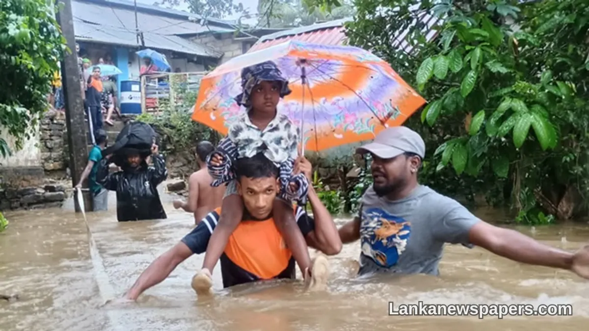 කොටගල සහ ගිනිගත්හේන ගංවතුරෙන් හිරවූ පදිංචිකරුවන් බේරාගැනීමට ශ්‍රී ලංකා යුද්ධ හමුදාව මෙහෙයුම් දියත් කරයි
