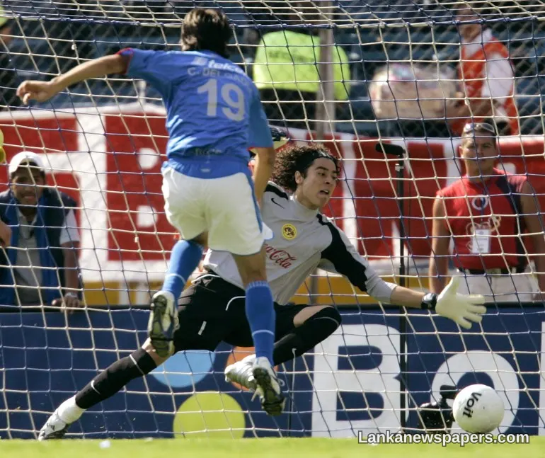 Mexican Goalkeeping Legend Guillermo Ochoa Hangs Up His Gloves After 22-Year Career