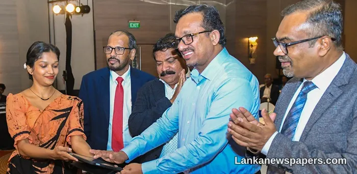 ශ්රී ලංකාව පස් අවුරුදු ජාතික අපනයන සංවර්ධන සැලැස්මක් දියත් කරමින් නව ආර්ථික මාවතක් සකසයි