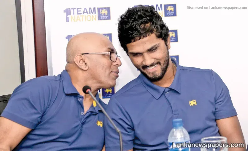 Akila Dananjaya reminds me of young Murali - Hathurusingha