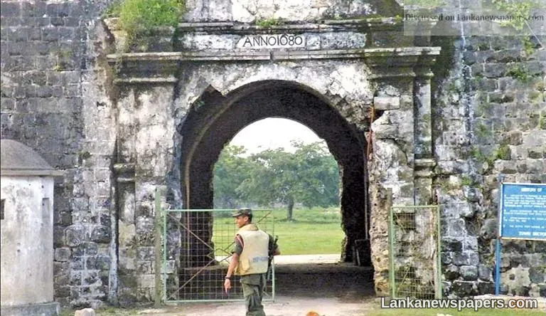 Army moves to relocate troops into Jaffna Fort meets stiff resistance