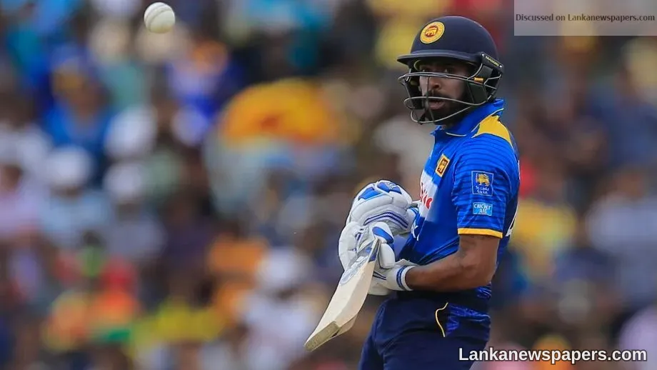 'We were a bunch of school kids when it came to today's fielding' - Mathews
