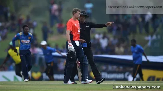 Heavy rain, wet outfield forces abandonment