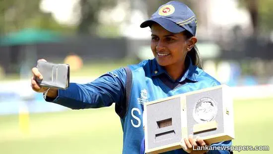 Retiring Siriwardena bowls SL to emphatic win