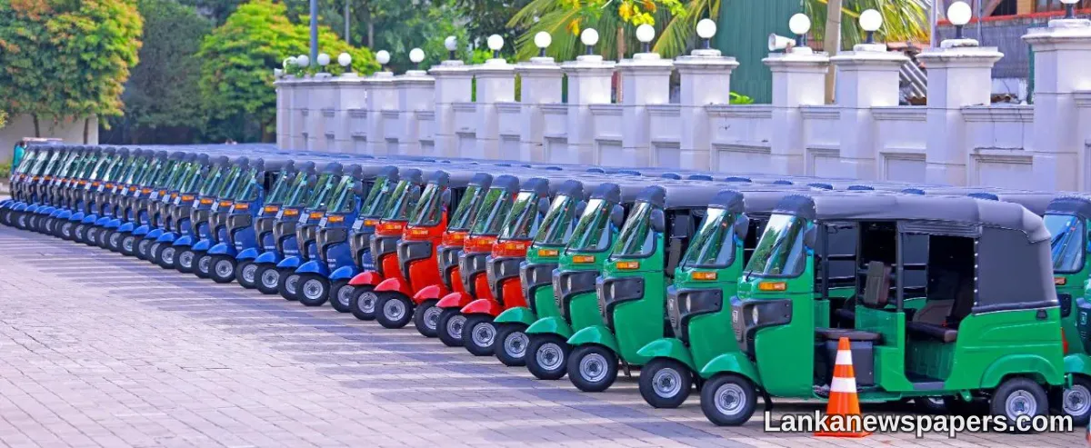 LNP - Police given 2,000 trishaws to execute duties efficiently