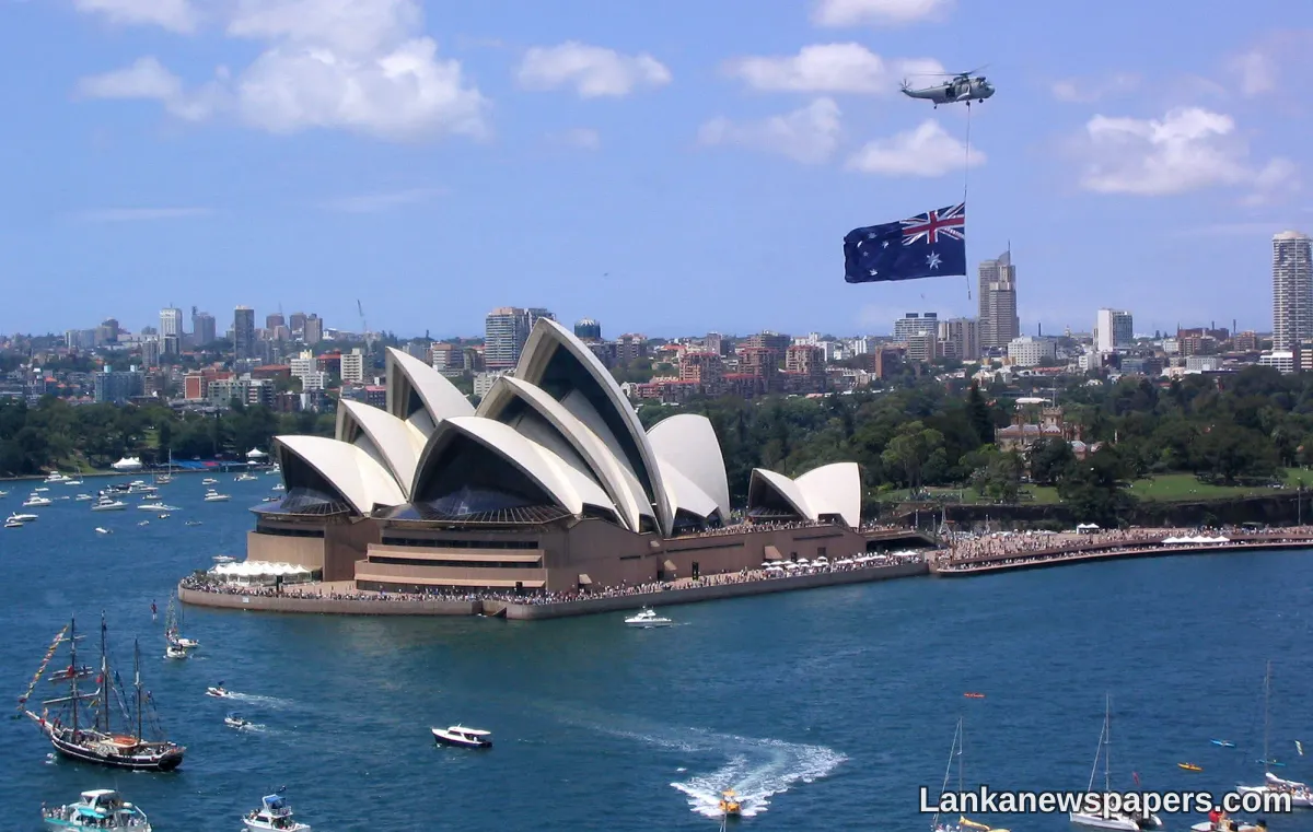 LNP - Australia eases international border restrictions for first time in pandemic