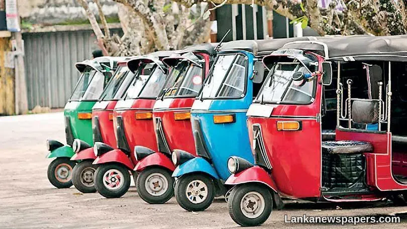 LNP - Five arrested in connection with three-wheeler thefts