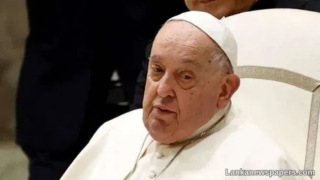 LNP - Pope to be admitted to hospital