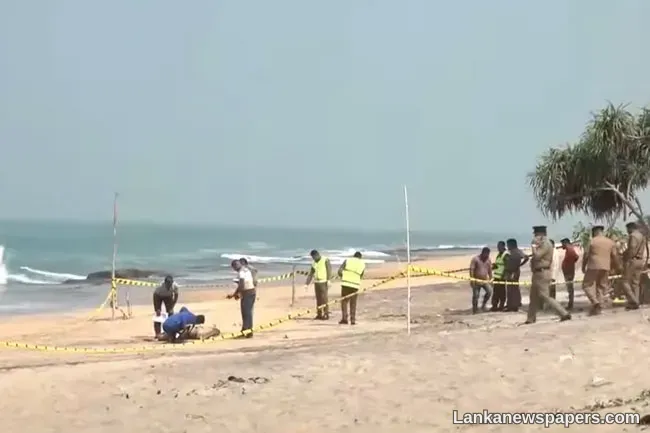 LNP - 29-year-old found shot dead at beach in Pamunugama