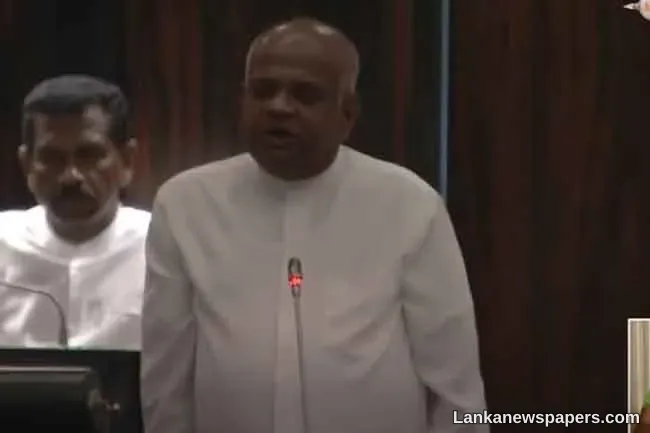 LNP - Historic moment in Sri Lanka’s Parliament as MP moves motion using Braille