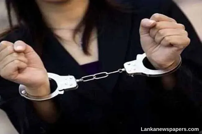 LNP - SL woman trying to smuggle in Rs.4.9 Mn worth cigarettes nabbed at BIA