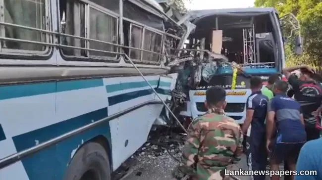 LNP - Two dead, 40 injured in head-on collision of buses in Minneriya