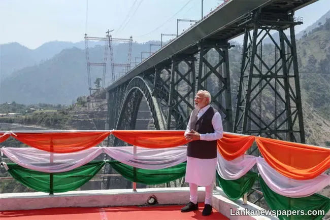 LNP - Modi inaugurates world’s highest single-arch railway bridge in Kashmir