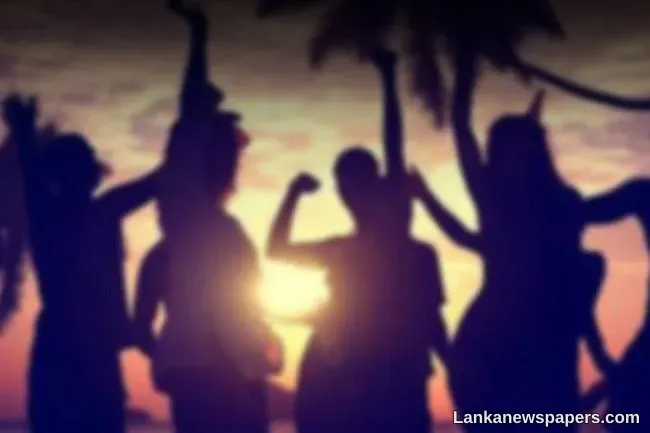 LNP - 26 arrested with drugs at party organised through Facebook