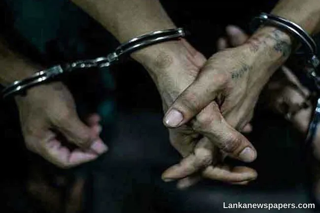 6 including 2 women arrested for illegal excavations in Puthukudiyiruppu