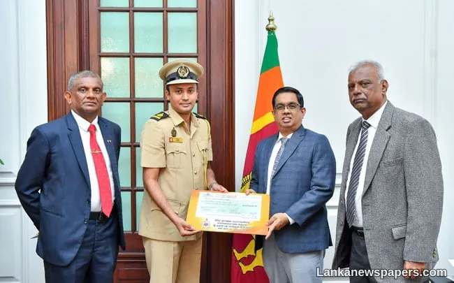 CSD members donate day s salary to Rebuilding Sri Lanka Fund