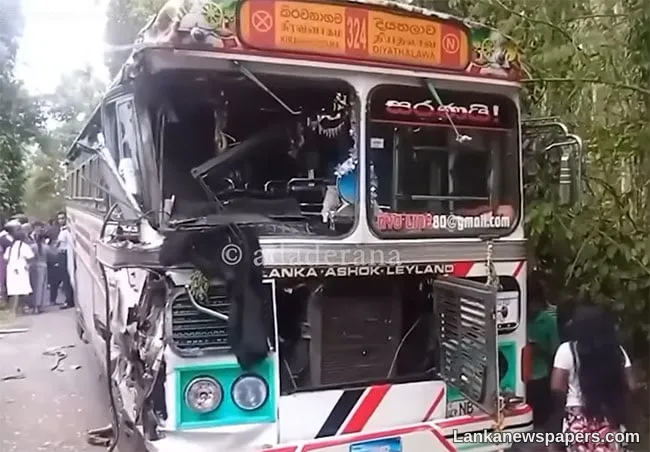 Six injured in head-on collision of two buses in Haldummulla