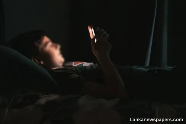 Specialist warns of growing mental health issues linked to mobile phone addiction