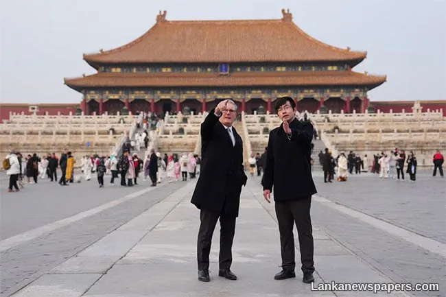 China relaxes visa rules for UK citizens on PM s trip to Beijing