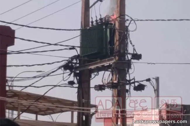 Fire breaks out at transformer in front of Kalutara District Secretariat