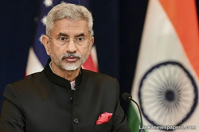 India s foreign minister confirms an Iranian naval ship has docked in Kochi