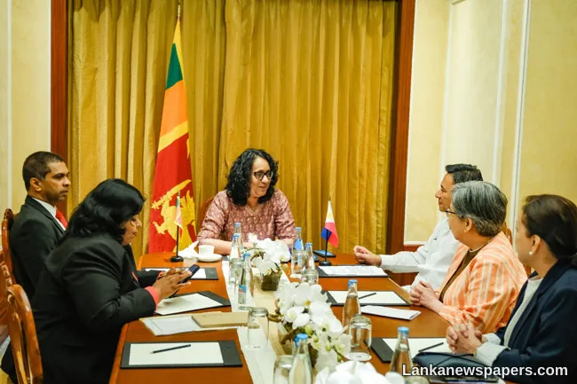 PM Harini holds bilateral talks in Philippines to enhance cooperation in education and other sectors