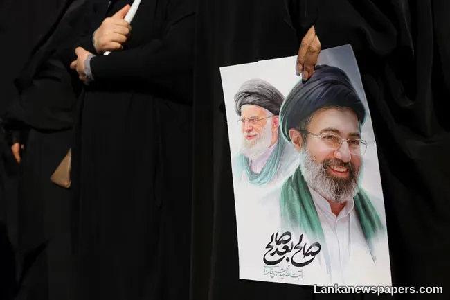 US intelligence says Iran government is not at risk of collapse, say sources