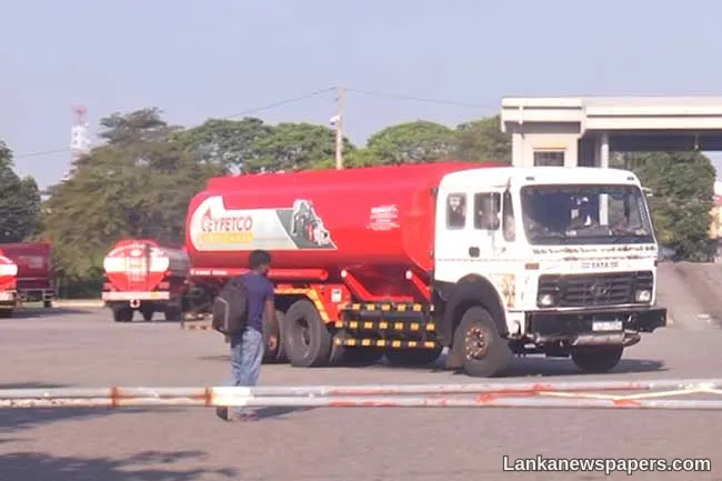 Fuel not issued to bowsers at Kolonnawa Terminal despite distribution plans