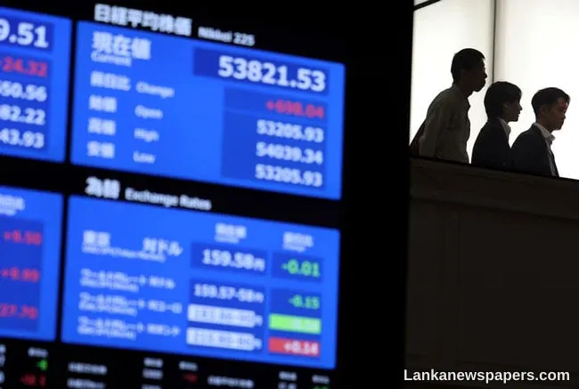 Global stocks struggle, oil jumps as Trump s Iran deadline looms