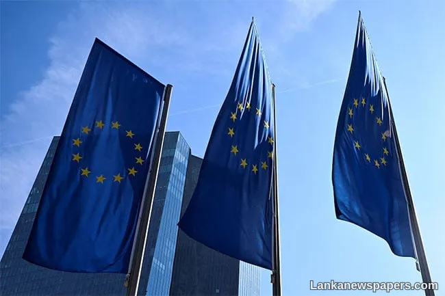 EU agrees to widen sanctions against Iran