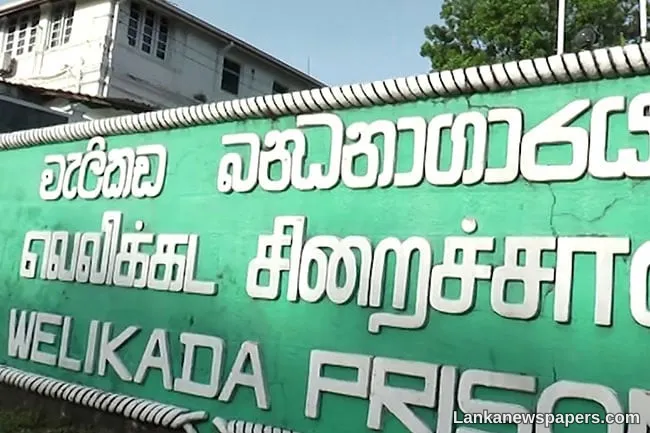 Three prison guards arrested following the death of an inmate