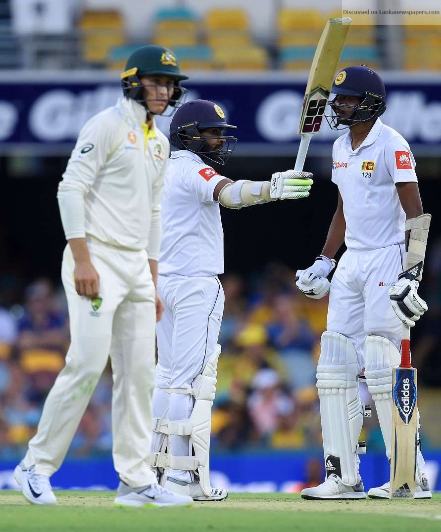 Aussies enjoy upper hand after bowling Sri Lanka out for 144