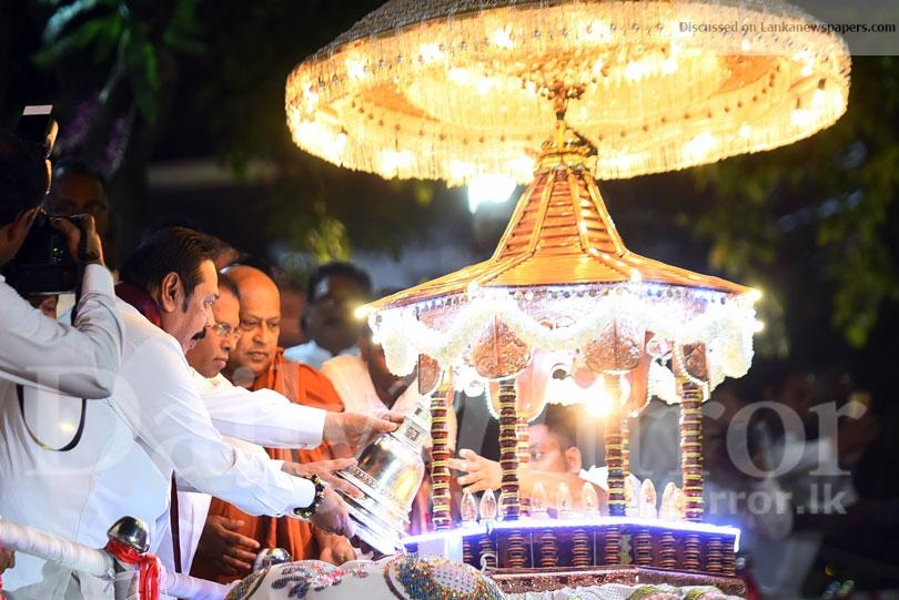 President and MR at Gangaramaya Temple