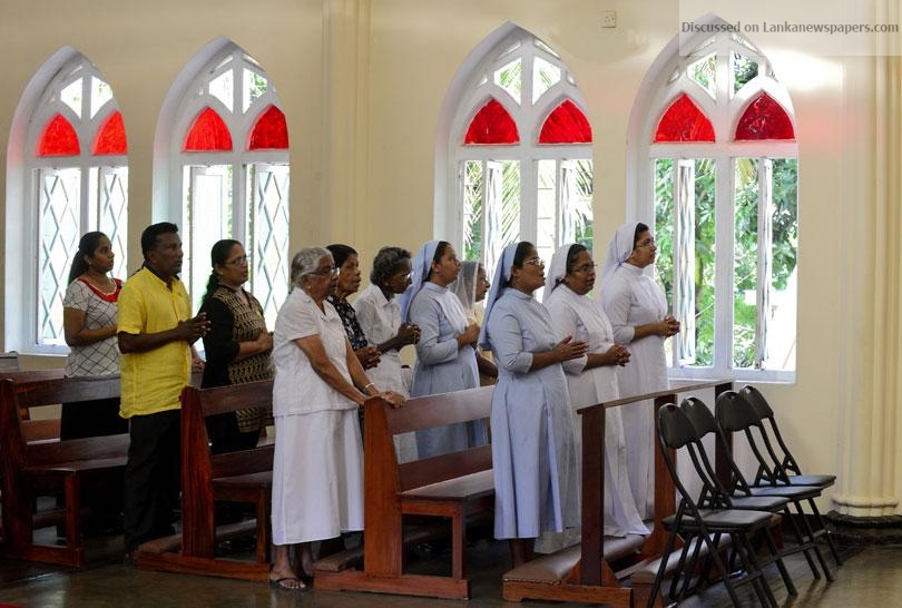 Catholics holds Sunday mass after Easter attacks